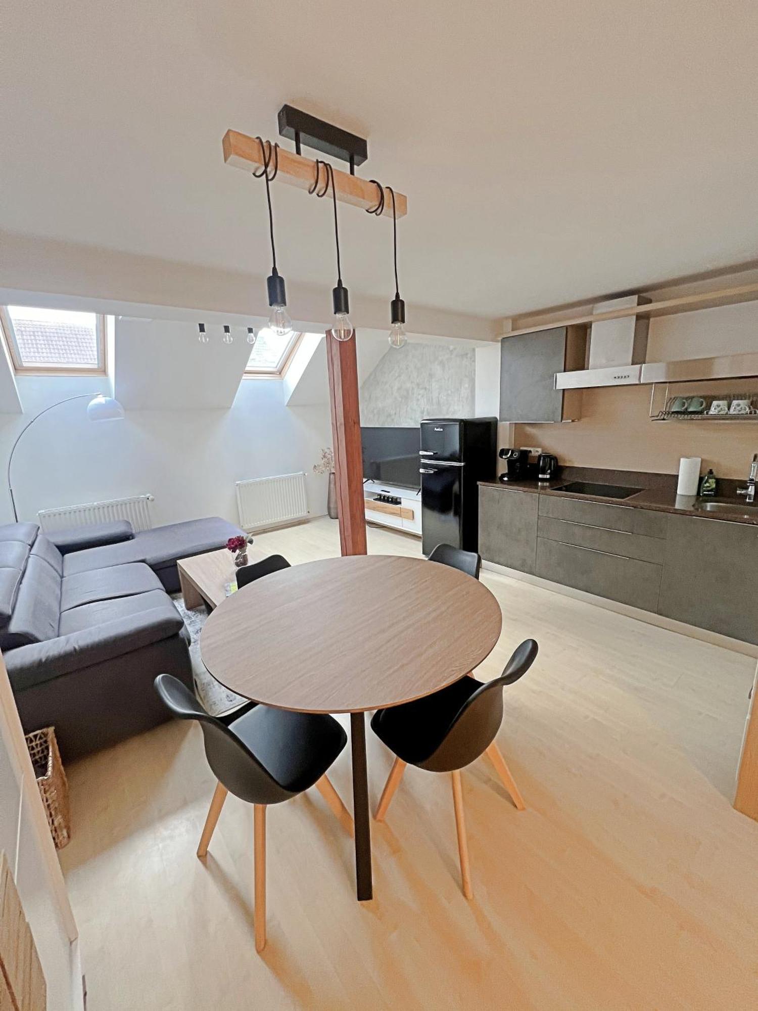 Mezonetovy Apartman V Centru Prague Extérieur photo